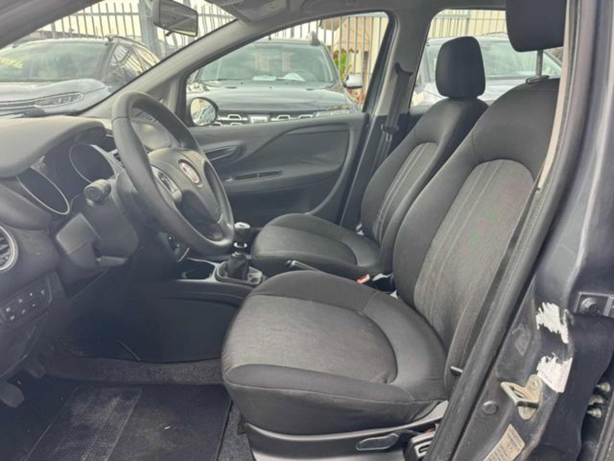 Fiat Grande Punto 1.4 GPL 5 porte Actual (8)
