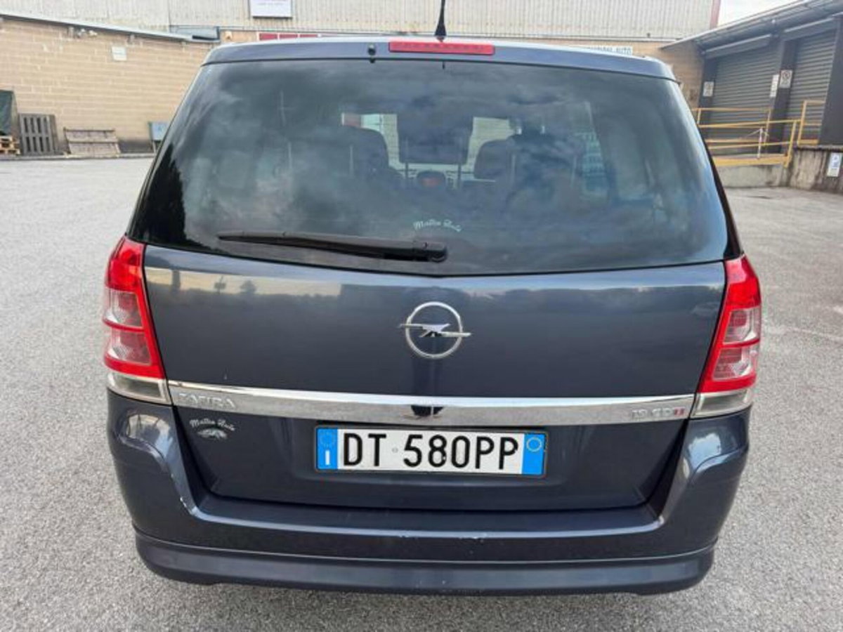 Opel Zafira 1.9 16V CDTI 150CV aut. Cosmo (6)