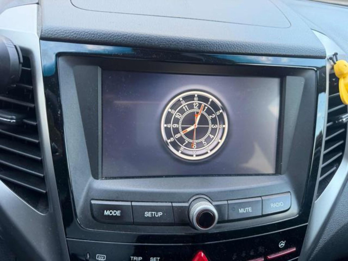 Ssangyong Tivoli 1.6 2WD Be (11)