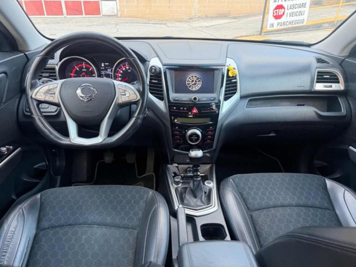 Ssangyong Tivoli 1.6 2WD Be (12)
