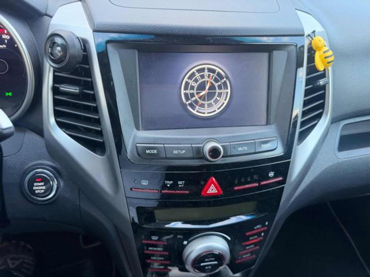 Ssangyong Tivoli 1.6 2WD Be (15)