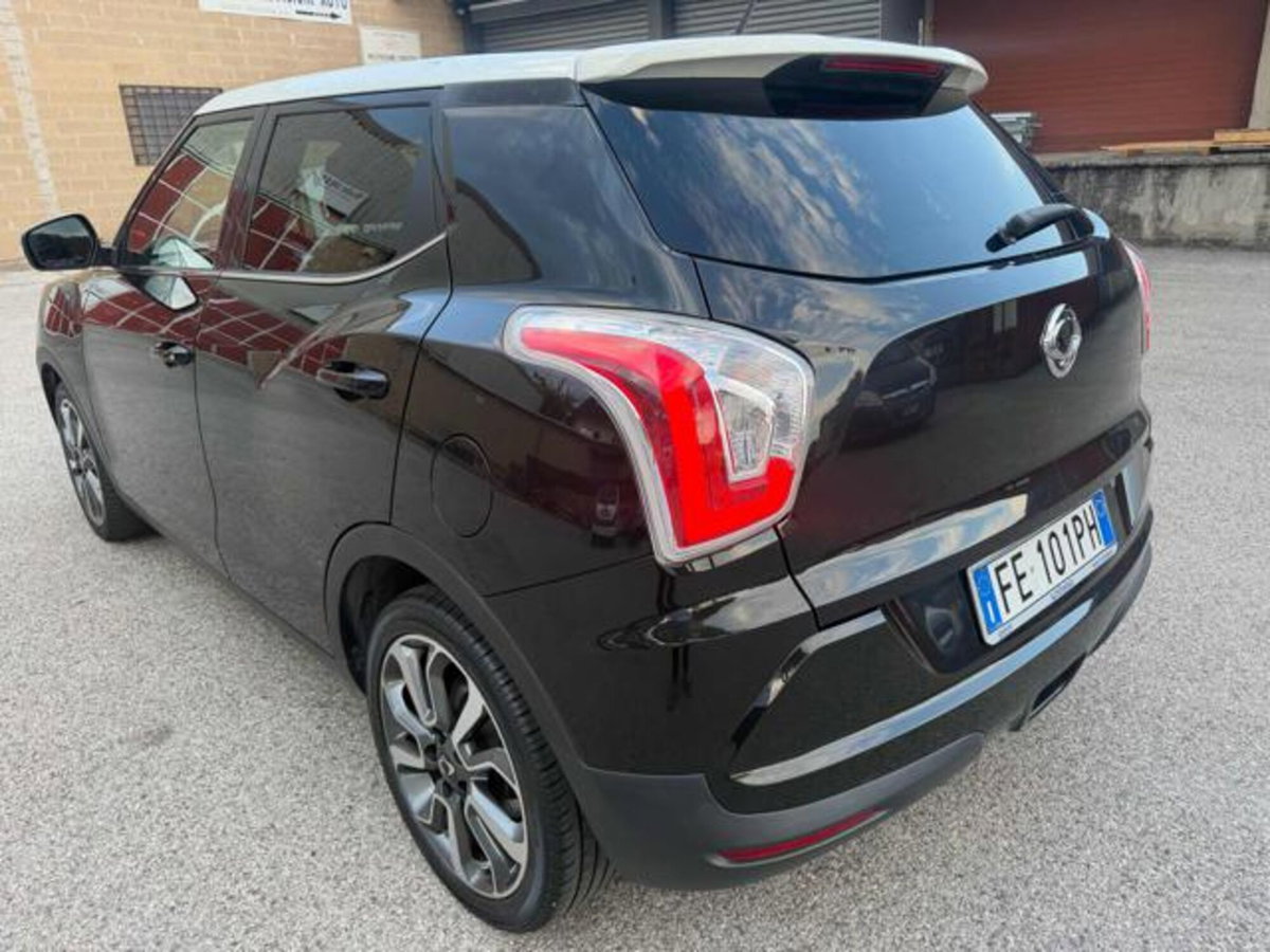 Ssangyong Tivoli 1.6 2WD Be (19)