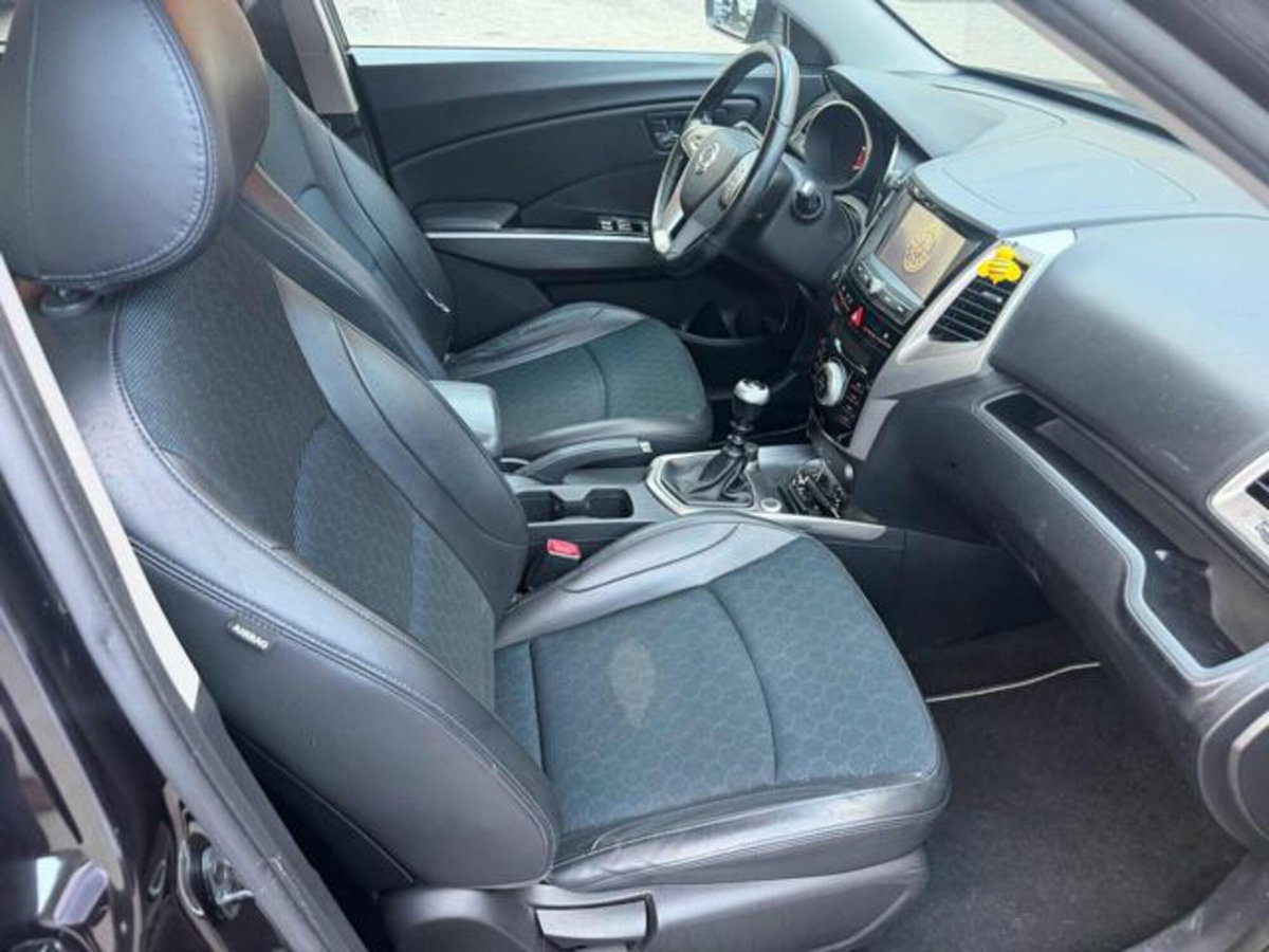 Ssangyong Tivoli 1.6 2WD Be (4)