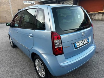 Fiat Idea 1.4 16V Emotion (11)