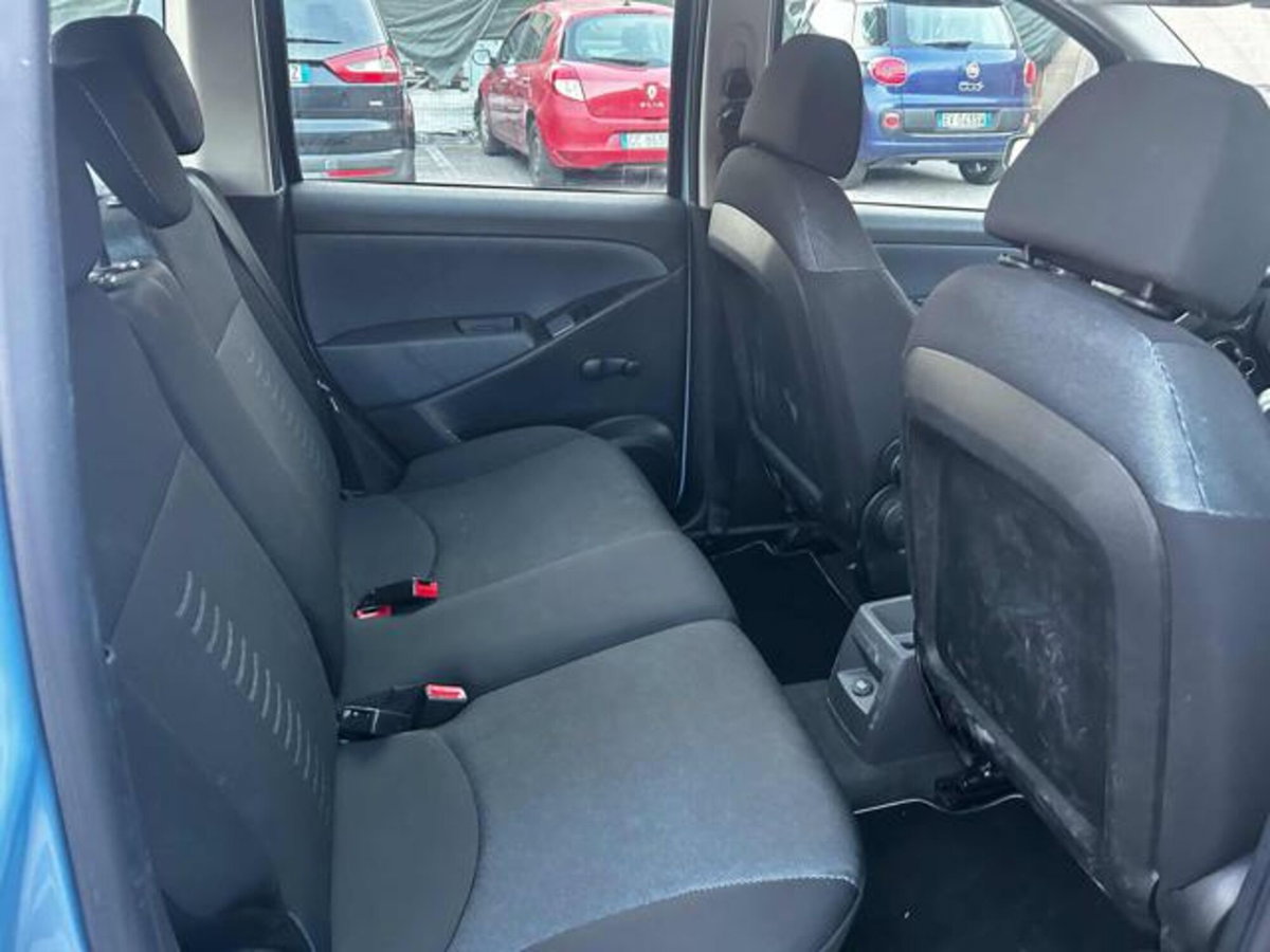 Fiat Idea 1.4 16V Emotion (15)
