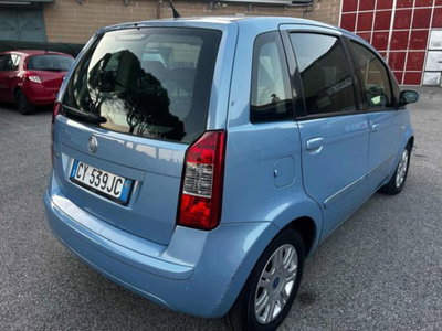 Fiat Idea 1.4 16V Emotion (19)
