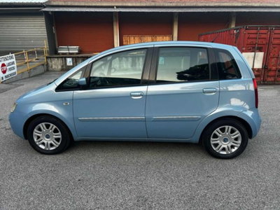 Fiat Idea 1.4 16V Emotion (20)