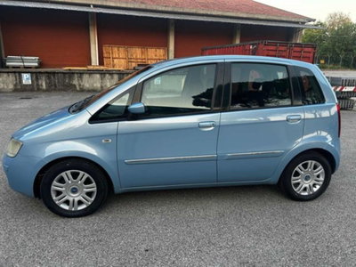 Fiat Idea 1.4 16V Emotion (8)
