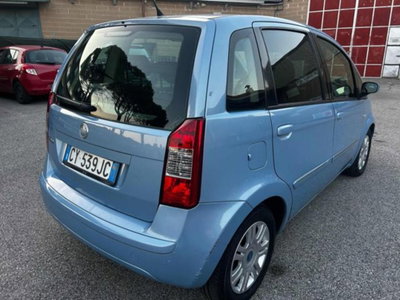 Fiat Idea 1.4 16V Emotion (9)