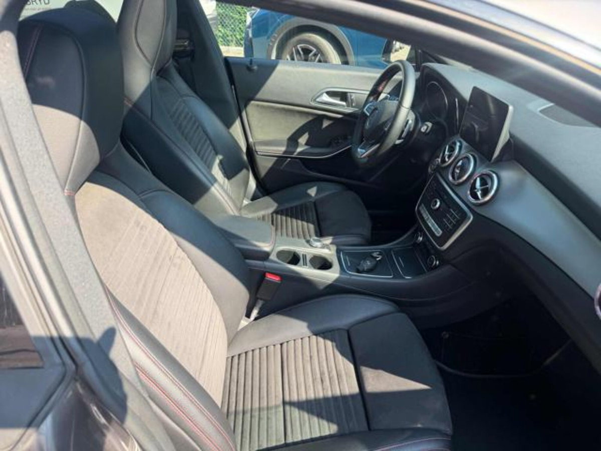 Mercedes-Benz CLA Shooting Brake 200 d 4Matic Automatic Premium (10)