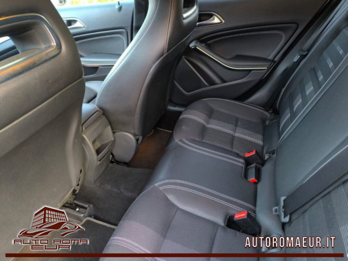 Mercedes-Benz GLA SUV 220 d Automatic 4Matic Premium (14)