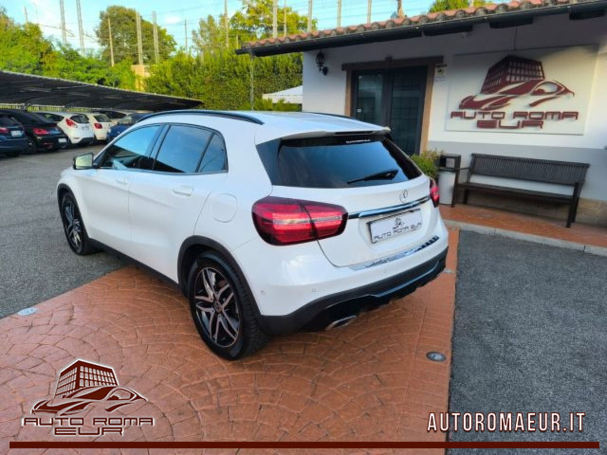 Mercedes-Benz GLA SUV 220 d Automatic 4Matic Premium (3)