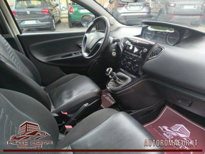 Lancia Ypsilon 0.9 TwinAir 85 CV 5 porte S&S Gold (14)