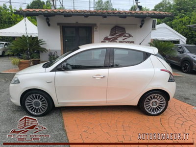 Lancia Ypsilon 0.9 TwinAir 85 CV 5 porte S&S Gold (2)