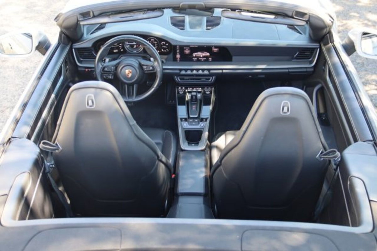Porsche 911 Cabrio Cabrio 3.0 Carrera S (10)