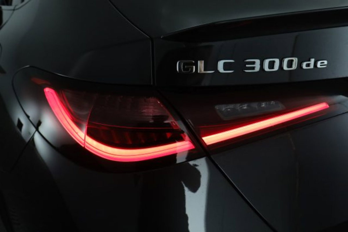 Mercedes-Benz GLC EQ 300 AMG Line Premium 4matic (10)