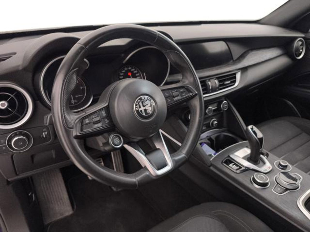 Alfa Romeo Stelvio Stelvio 2.0 Turbo 200 CV AT8 Q4 Super Business (10)