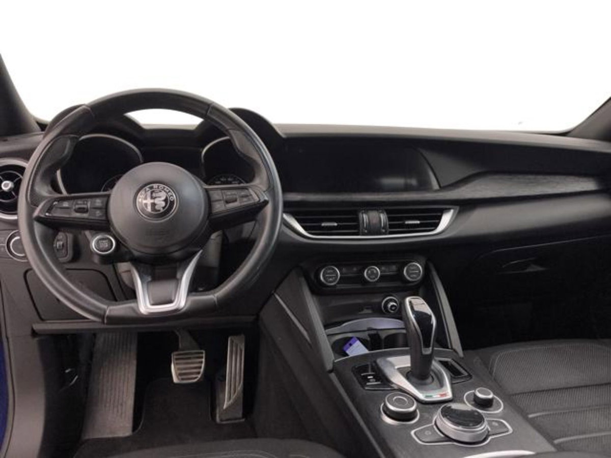 Alfa Romeo Stelvio Stelvio 2.0 Turbo 200 CV AT8 Q4 Super Business (12)