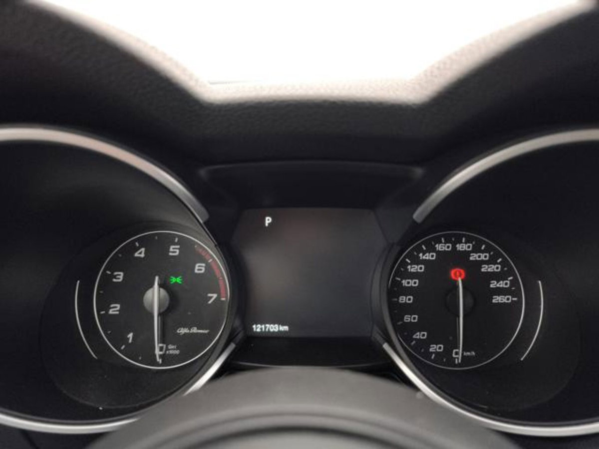 Alfa Romeo Stelvio Stelvio 2.0 Turbo 200 CV AT8 Q4 Super Business (13)