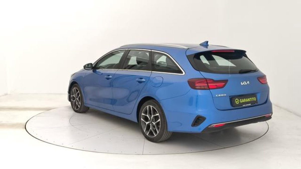 Kia Ceed Sport Wagon 1.6 CRDi 136 CV MHEV DCT SW Business (3)