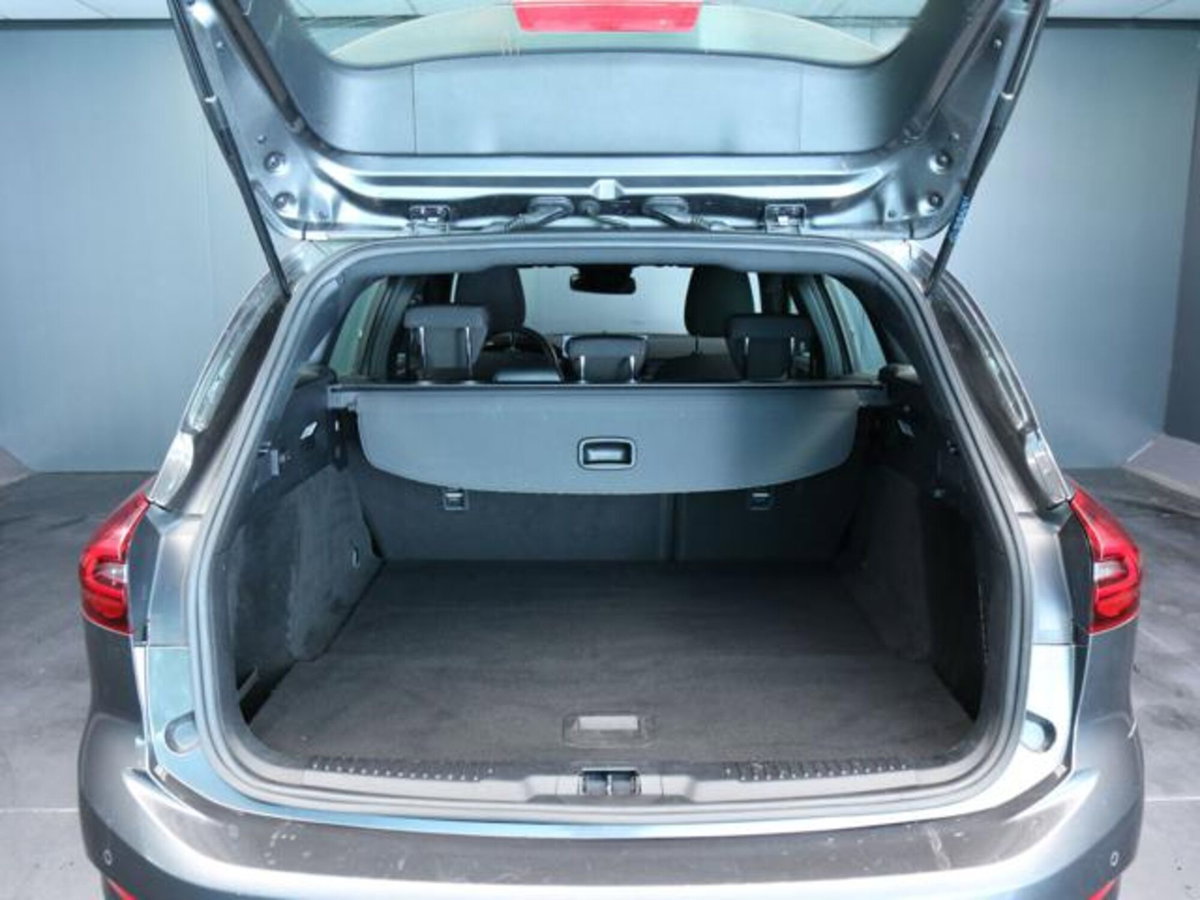 Ford Focus Station Wagon 1.0 EcoBoost Hybrid 125 CV Powershift SW ST-Line Style (7)
