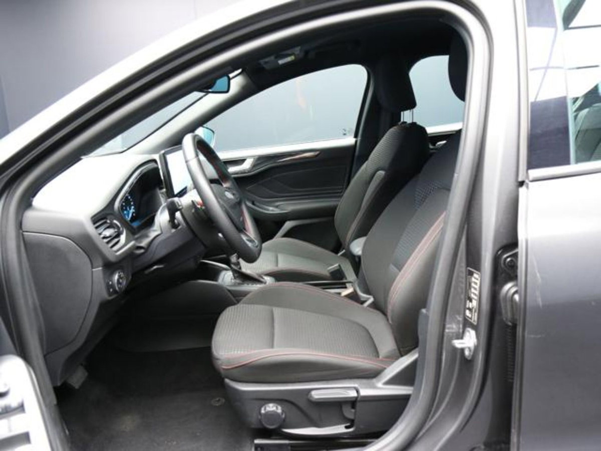 Ford Focus Station Wagon 1.0 EcoBoost Hybrid 125 CV Powershift SW ST-Line Style (9)