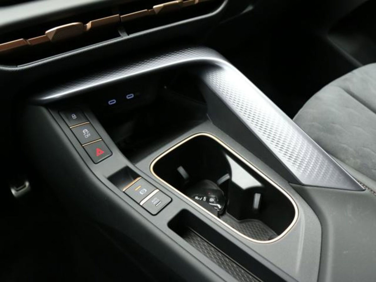 Cupra Terramar 1.5 hybrid 150cv dsg (14)