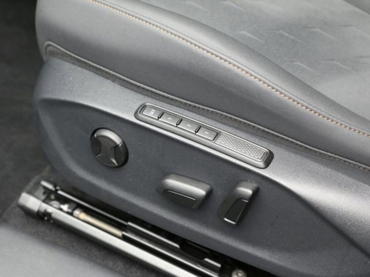 Cupra Terramar 1.5 hybrid 150cv dsg (9)
