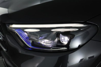 Mercedes-Benz GLC EQ 300 AMG Line Premium 4matic (9)