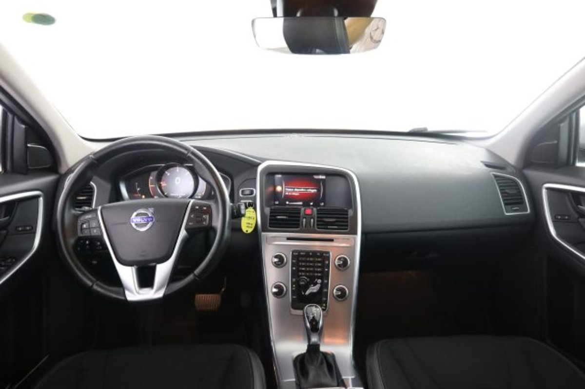 Volvo XC60 D4 Geartronic Business Plus (4)