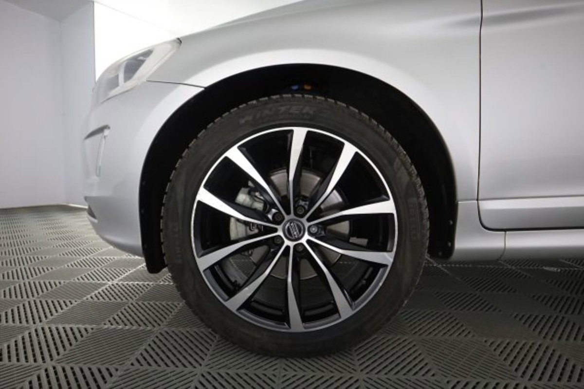 Volvo XC60 D4 Geartronic Business Plus (8)