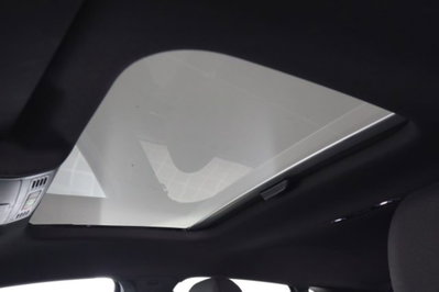 Volkswagen Taigo 1.0 tsi R-Line 115cv (13)