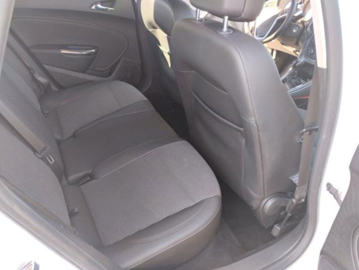 Opel Astra Station Wagon 1.7 CDTI 110CV Sports Cosmo (10)