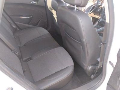 Opel Astra Station Wagon 1.7 CDTI 110CV Sports Cosmo (10)