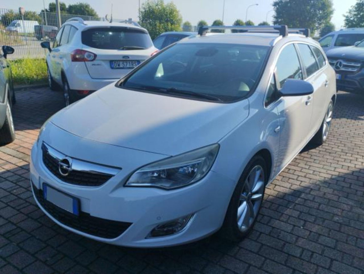 Opel Astra Station Wagon 1.7 CDTI 110CV Sports Cosmo (2)