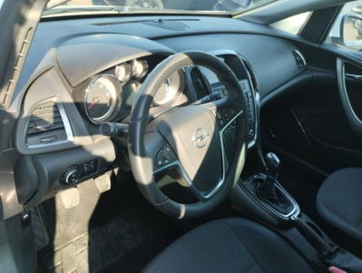 Opel Astra Station Wagon 1.7 CDTI 110CV Sports Cosmo (7)