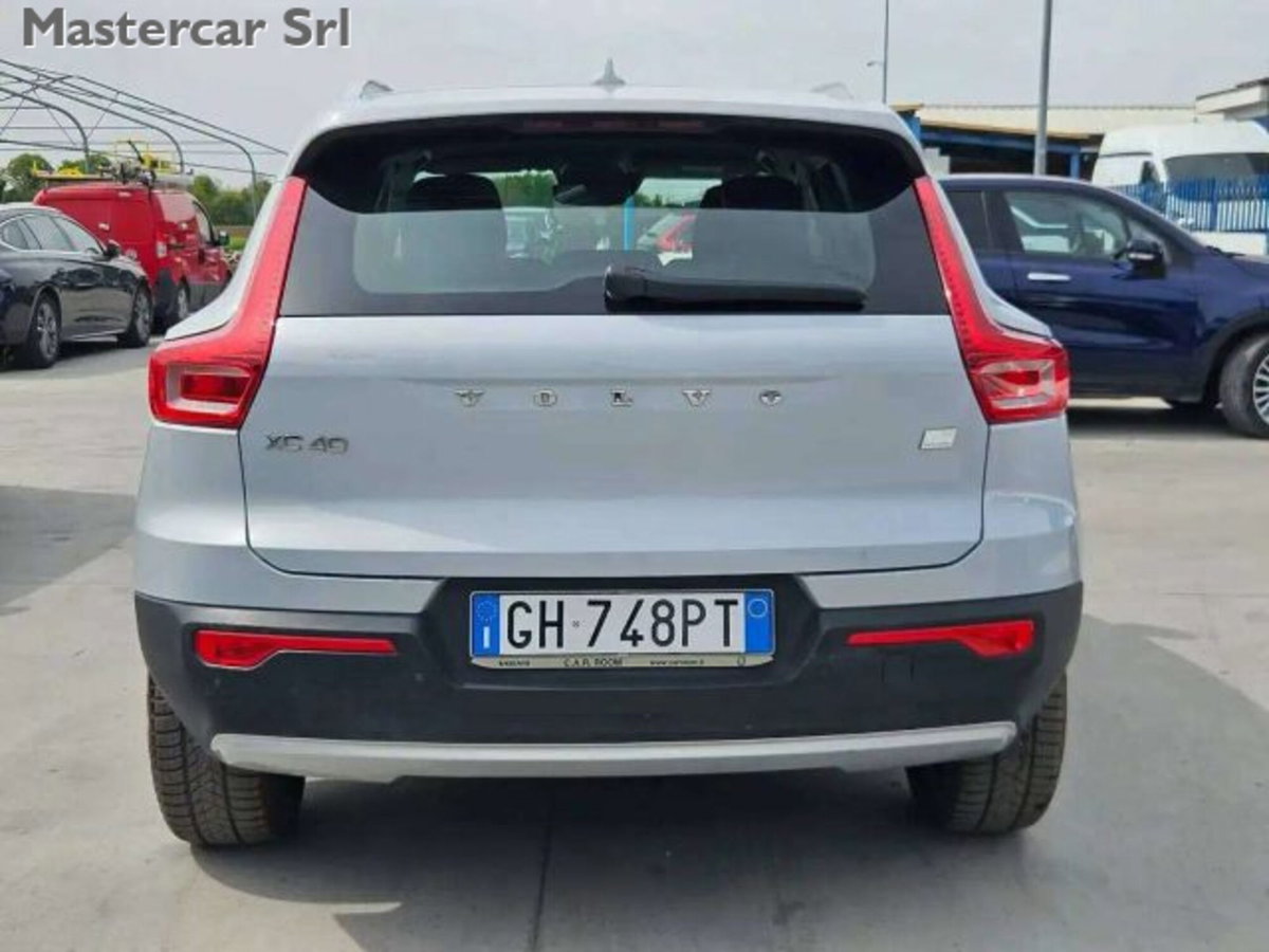 Volvo XC40 T4 Recharge Plug-in Hybrid Inscription (5)