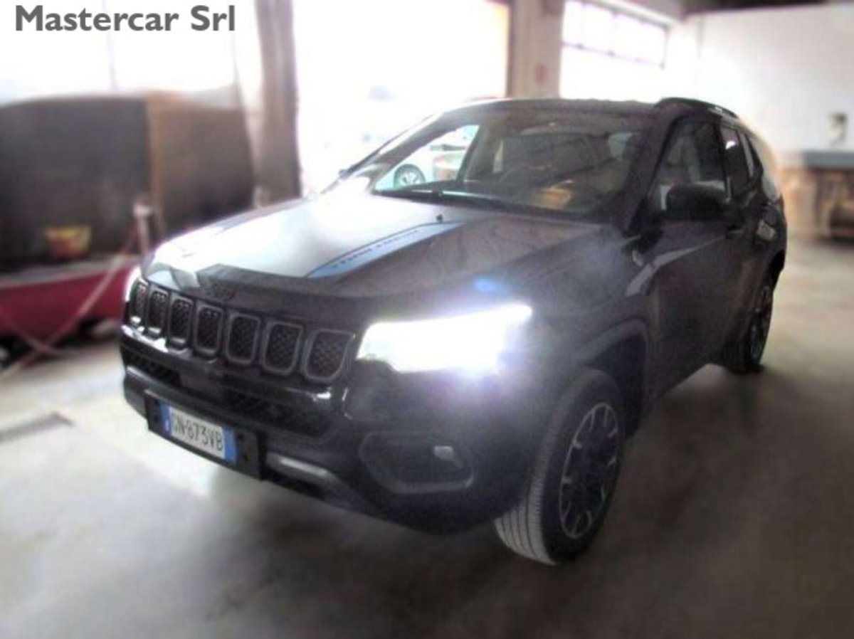 Jeep Compass 1.3 turbo t4 phev Trailhawk 4xe auto (2)