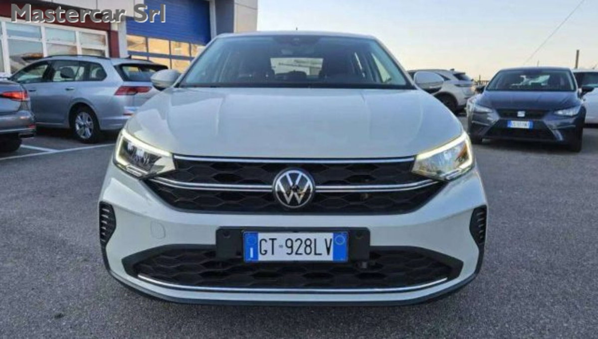 Volkswagen Taigo 1.0 TSI 110 CV DSG Life (4)
