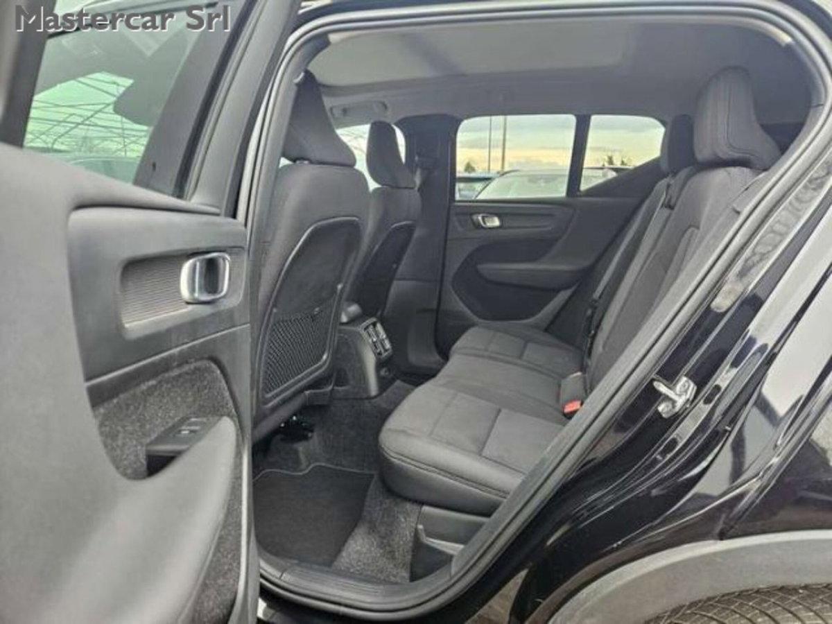 Volvo XC40 T5 Recharge Plug-in Hybrid Inscription Expression (12)
