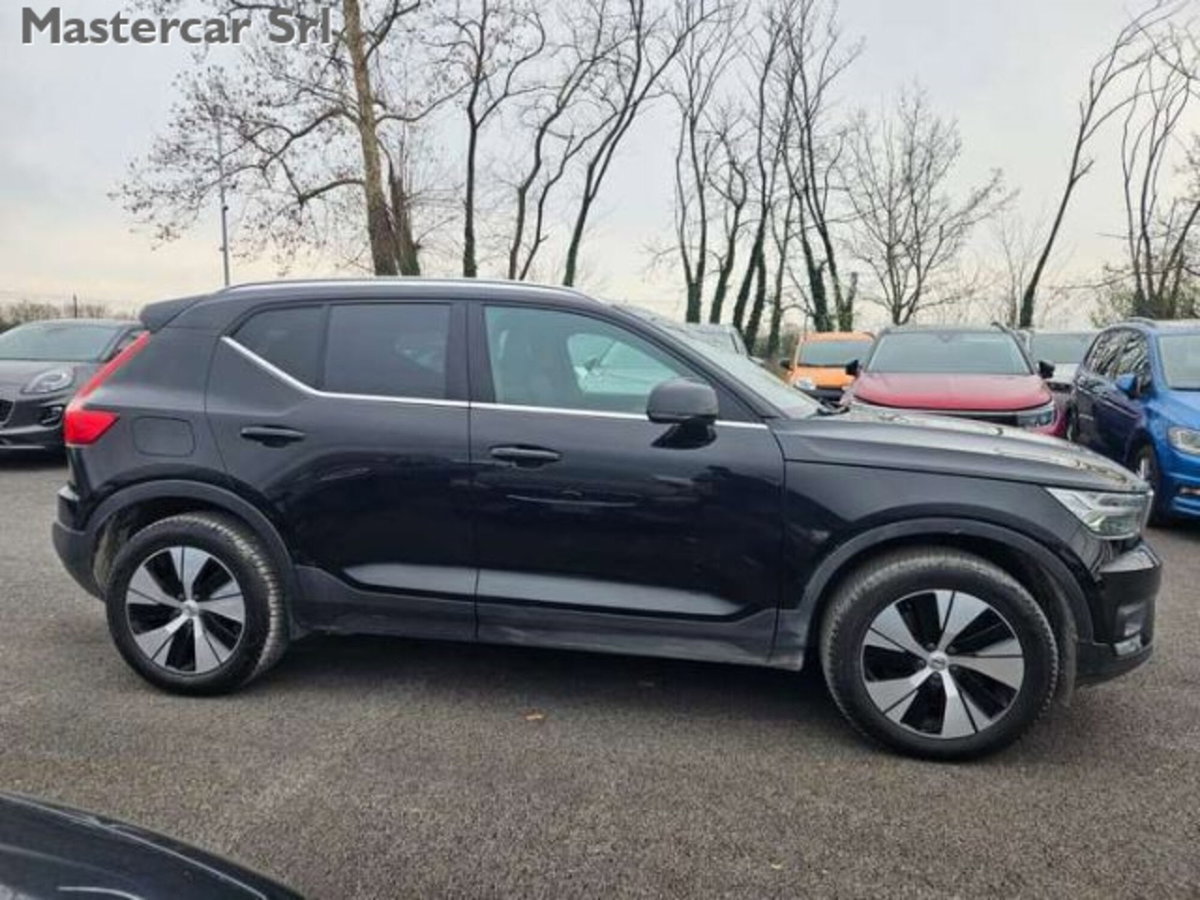 Volvo XC40 T5 Recharge Plug-in Hybrid Inscription Expression (7)
