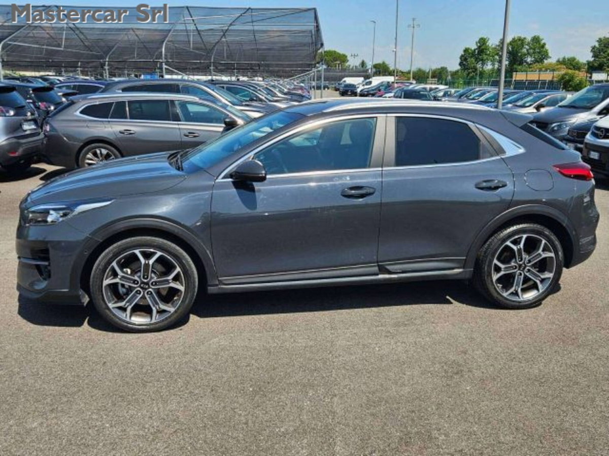 Kia XCeed 1.6 CRDi 136 CV MHEV DCT High Tech (4)