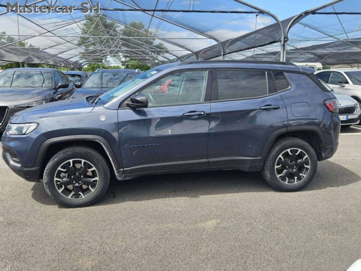 Jeep Compass 1.3 turbo t4 phev Trailhawk 4xe auto (3)