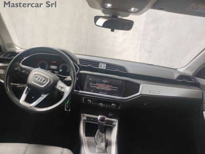 Audi Q3 35 TDI quattro S tronic Business (6)