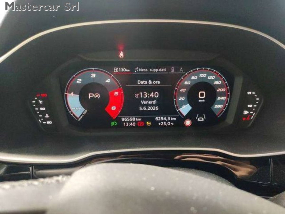 Audi Q3 35 TDI quattro S tronic Business (8)