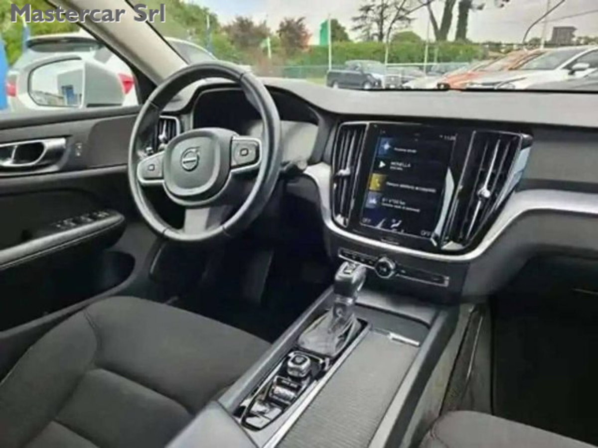Volvo V60 D4 AWD Geartronic Business (13)