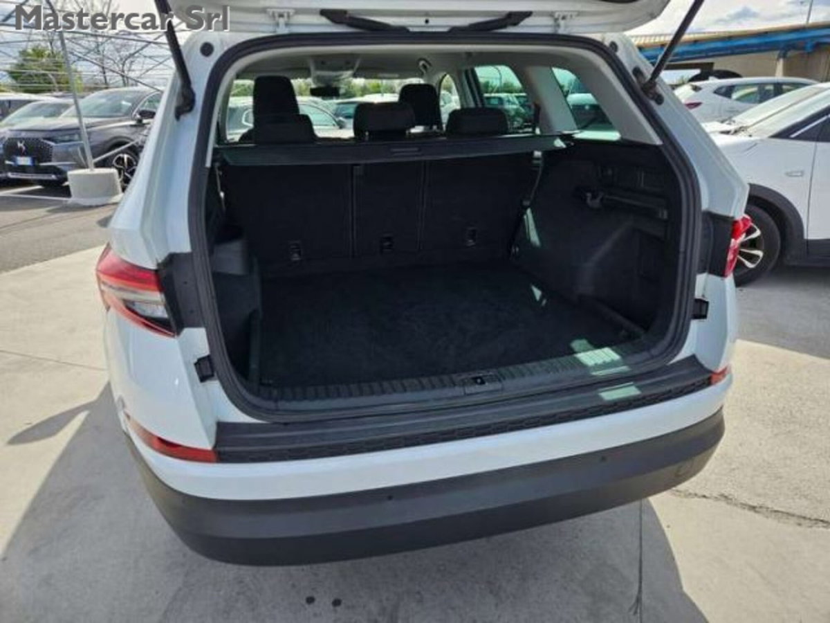 Skoda Kodiaq 2.0 TDI EVO SCR 4x4 DSG 7 posti Executive (12)
