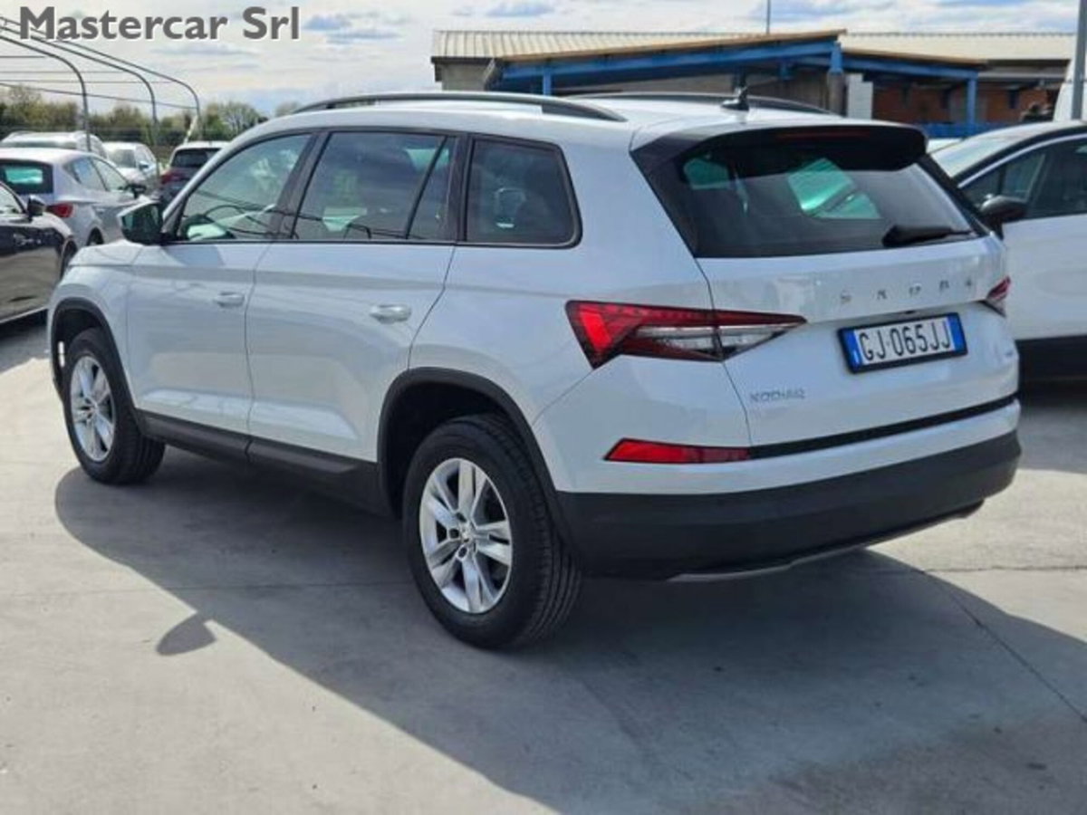 Skoda Kodiaq 2.0 TDI EVO SCR 4x4 DSG 7 posti Executive (4)