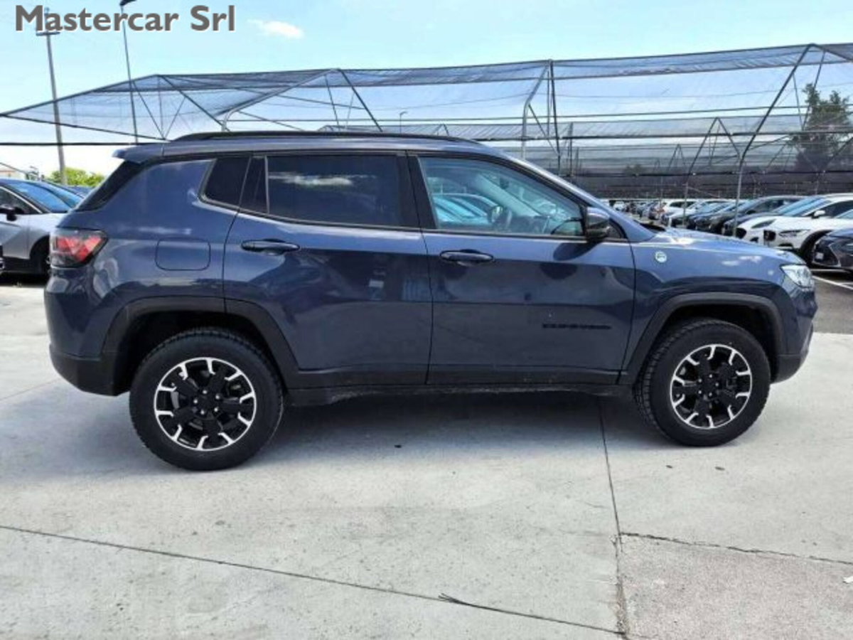 Jeep Compass 1.3 turbo t4 phev Trailhawk 4xe auto (6)