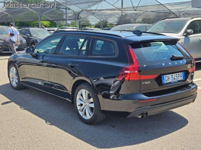 VOLVO Veicoli Commerciali V60 V60 II N1 2.0 B3 Momentum Business auto 7m (6)